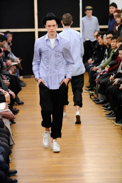 Look 33